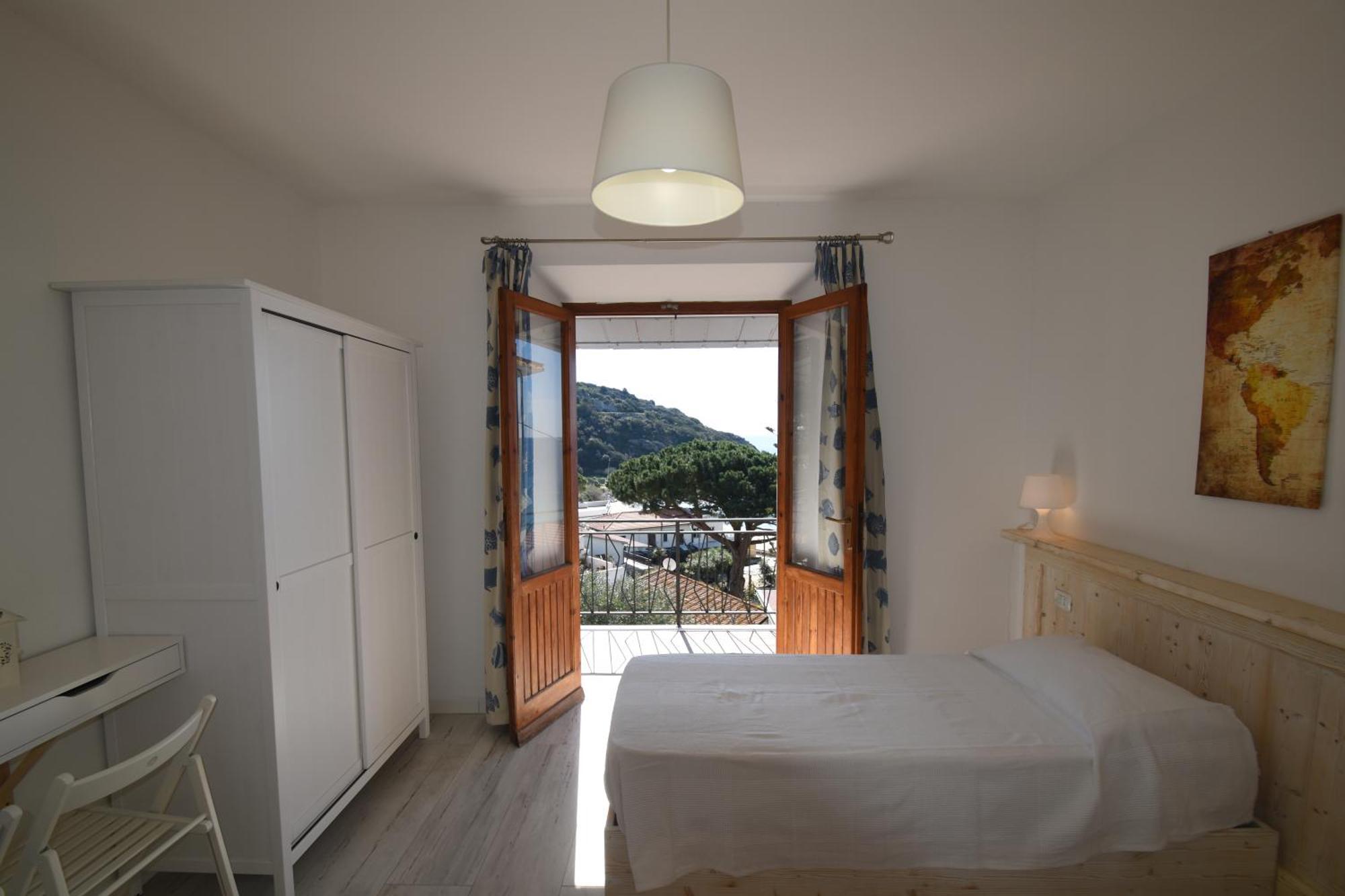 Appartamenti Cavoli - Vista Mare Con Terrazze, Clima E Posti Auto Spiaggia di Cavoli Esterno foto